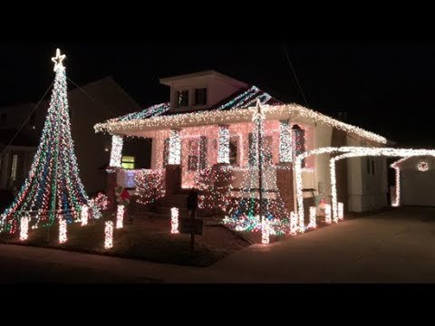 Zanesville Ohio Christmas Light Show Wizards In Winter - YouTube