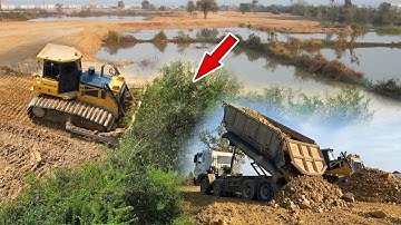 Wonderful Operating Skills Bulldozer Shantui Dh17c2, ,Dump Truck Unloading