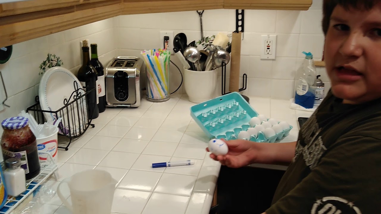 David screaming eggs part 2 - YouTube