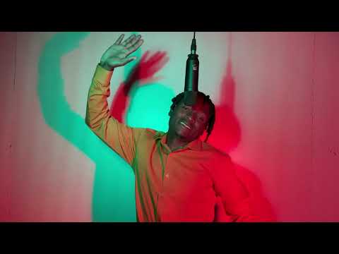 Donator Calvins -Footballer (Official Visualizer)