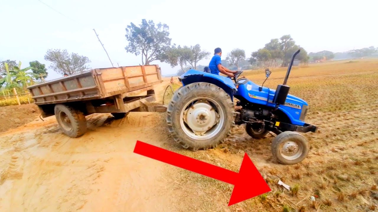 Swaraj Eicher Mahindra Tractor Working In Mud | Tractor Video | Tractor Stunt | Tractor Stuck 7
