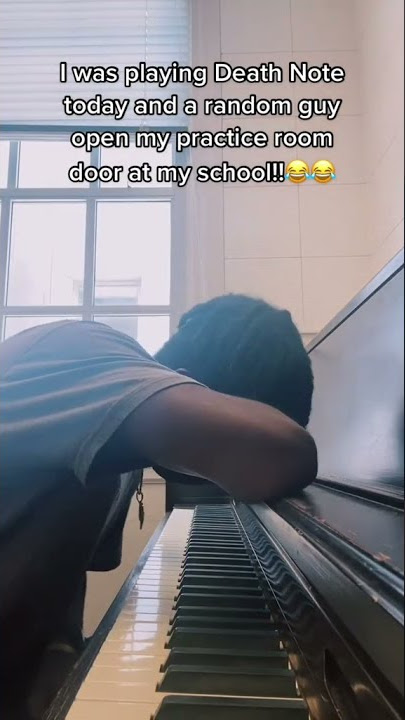 When someone hears you play L’s Theme from Death Note on piano🤣 #anime #deathnote #piano #shorts