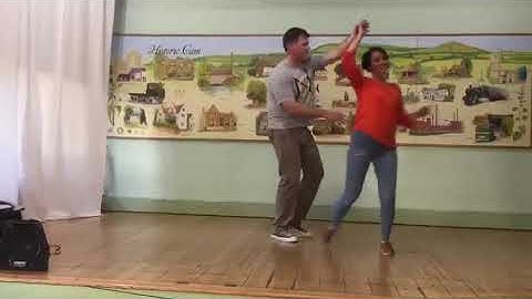 Lindy Hop Beginners - Basic 8 count rhythms with Shaun & Laure