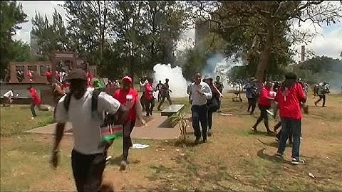 Kenya : Police disperse anti-corruption protesters [no comment]