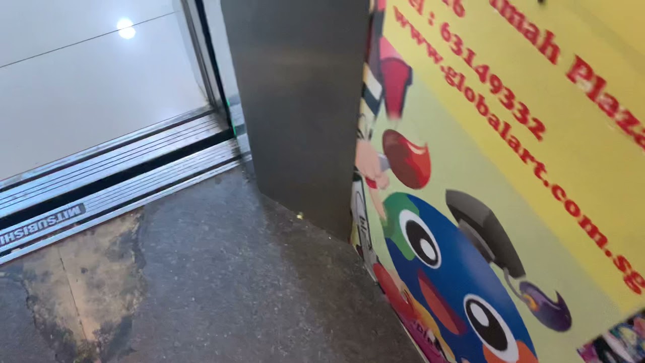 (Old take) Bukit Timah Plaza - 1978 Mitsubishi Traction Elevator