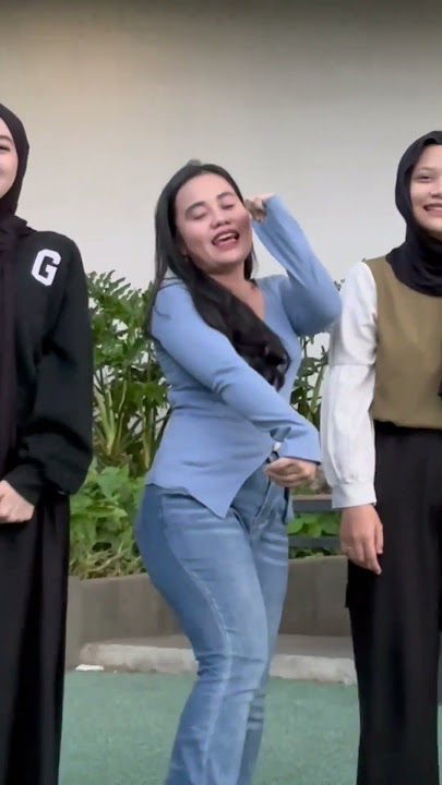 👩🏼: “ beeeee🐐🐐” malah di luar nurul😭🤣 #QgunGalyas