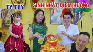 Ty Thy tổ chức sinh nhật cho Diễm Hương - Ty Thy Vlog Gỏi đu đủ