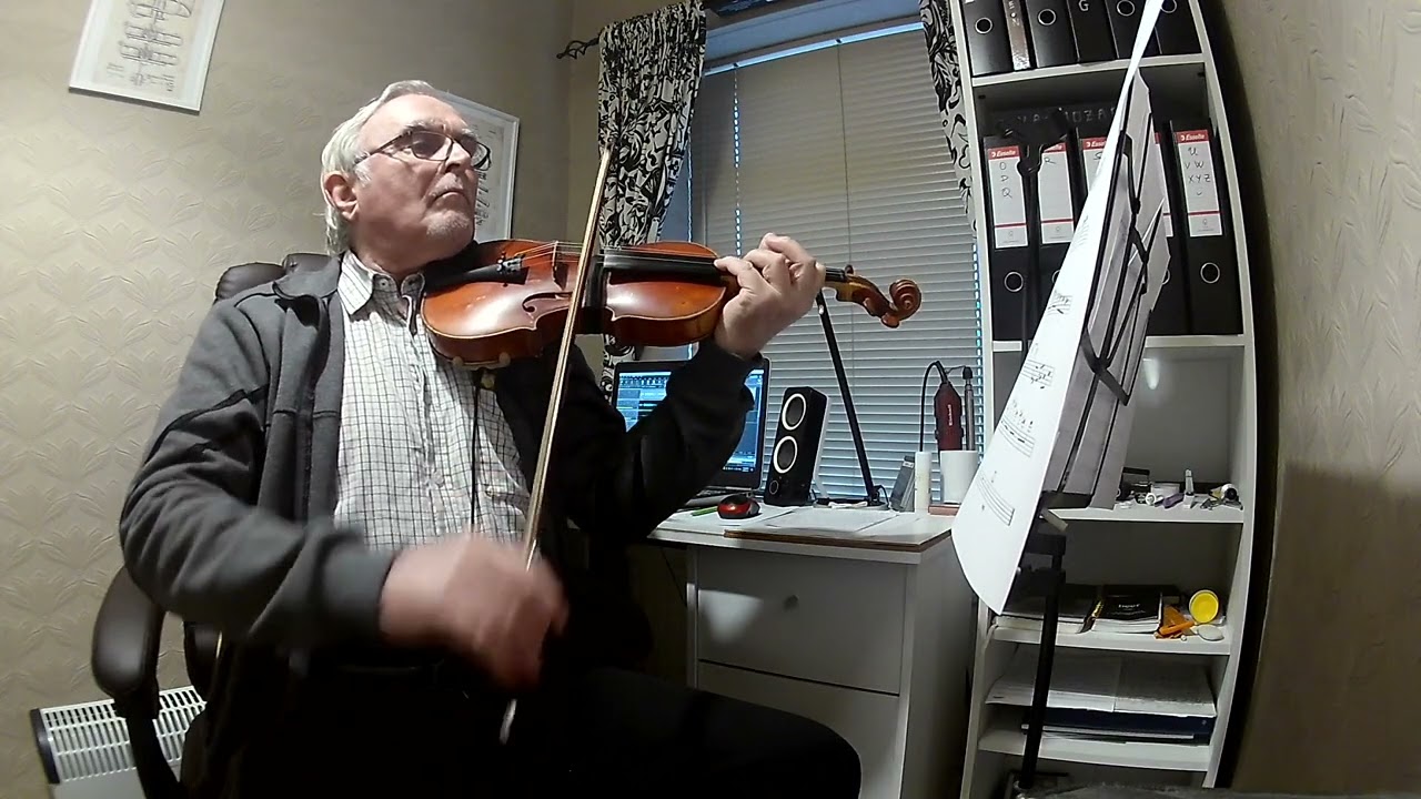 Howl's  Moving Castle - Main Theme  By: Joe Hisaishi  Arr. Shadow Tenshii