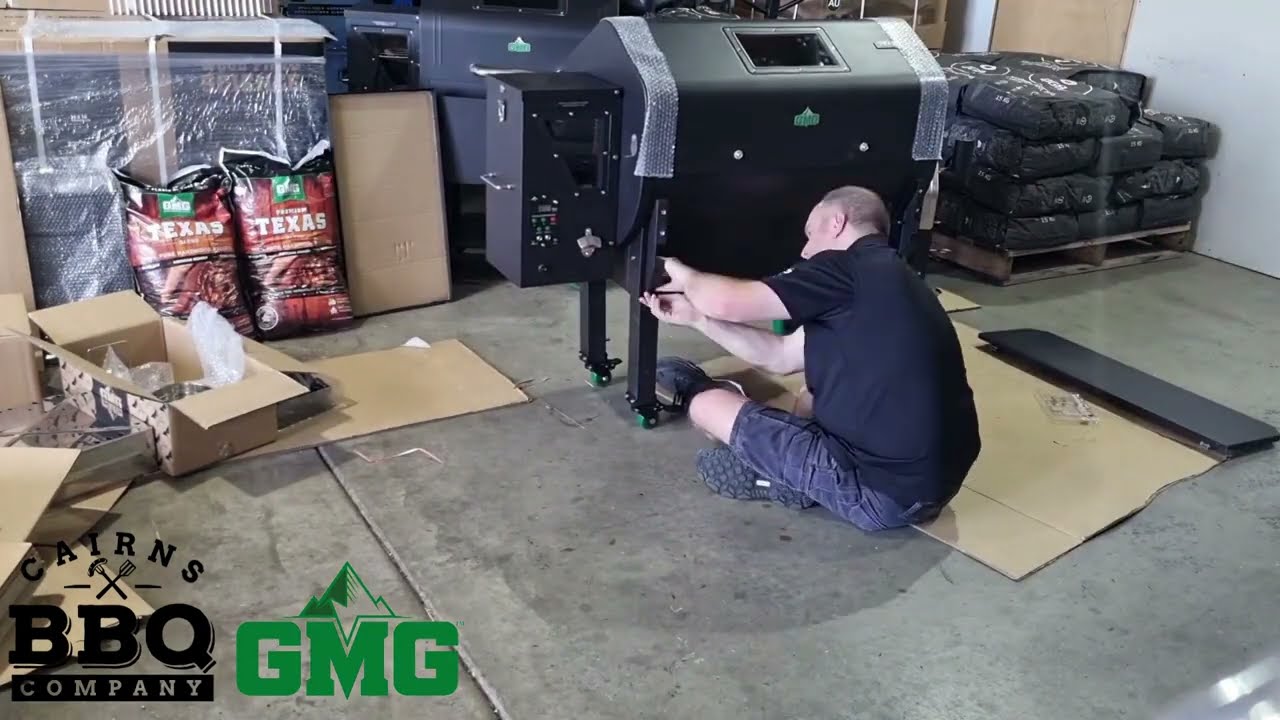 Green Mountain Grills Peak Pellet Smoker Time Lapse Build 2022 BBQ