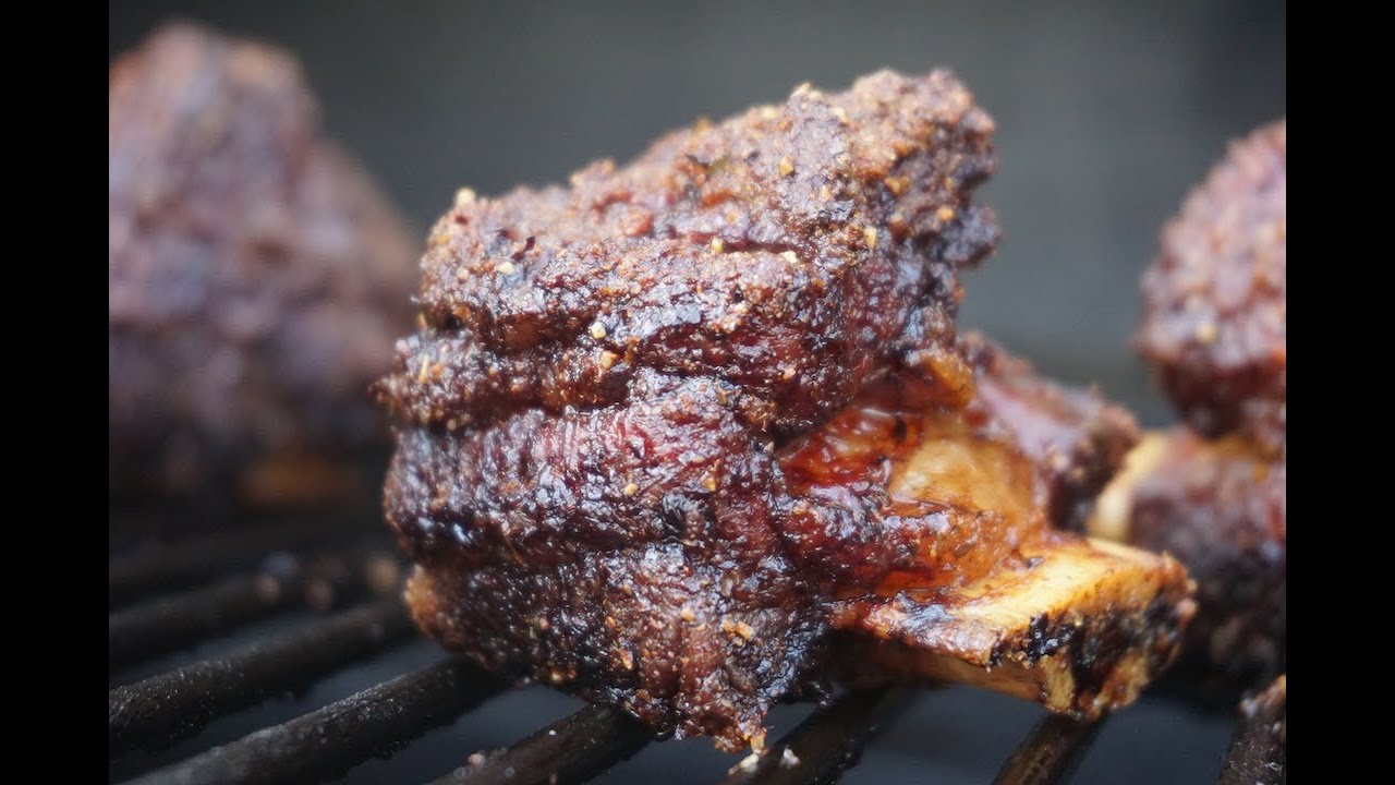 How to smoke Beef Short Ribs? Aka...How to smoke Dino Ribs? Chef Breeze