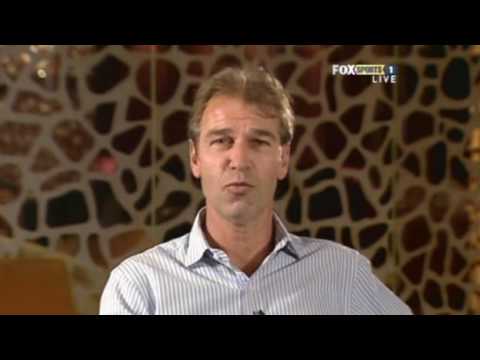 Pim Verbeek sings Australian National Anthem 'Adva...