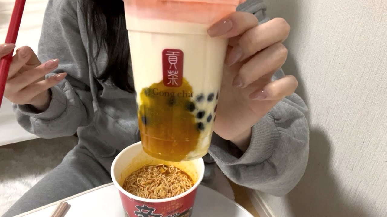 マンゴーミルクティーと辛ラーメン(市販)