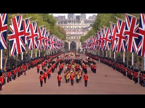 The State Funeral of HM Queen Elizabeth II - Marche funèbre - Chopin