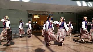 54. Europeade 2017 Turku- Naisrahvatantsurühm Sinilind- Ära Tule