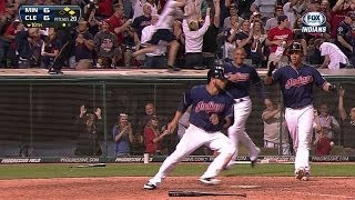 Stubbs drives a walk-off RBI double in 10th