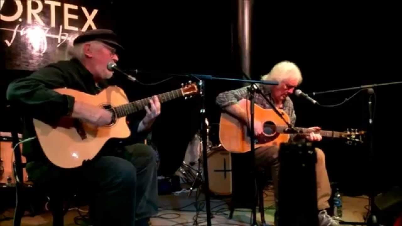 John Renbourn & Wizz Jones play "Buckets of Rain" YouTube