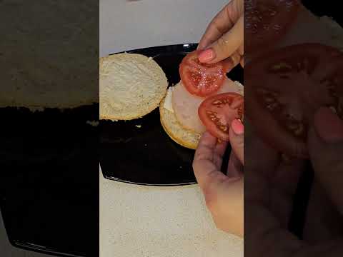 приятного аппетита #youtubeshorts #like #tiktok #asmr #youtube #food #шаурма #shorts #live #love #gk