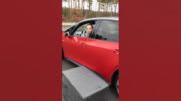 Auto Braking & Flank Protection in the VW ID.3!