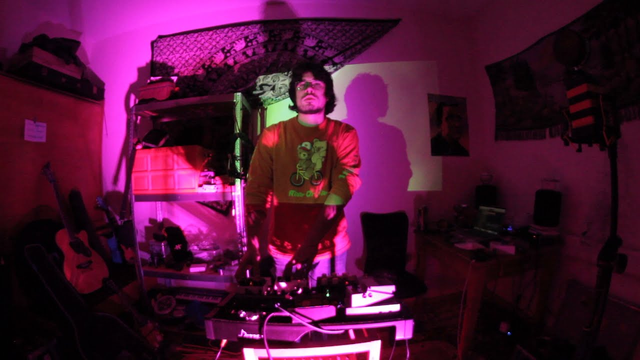 Live Noise Concert from my Room - Florian Illing