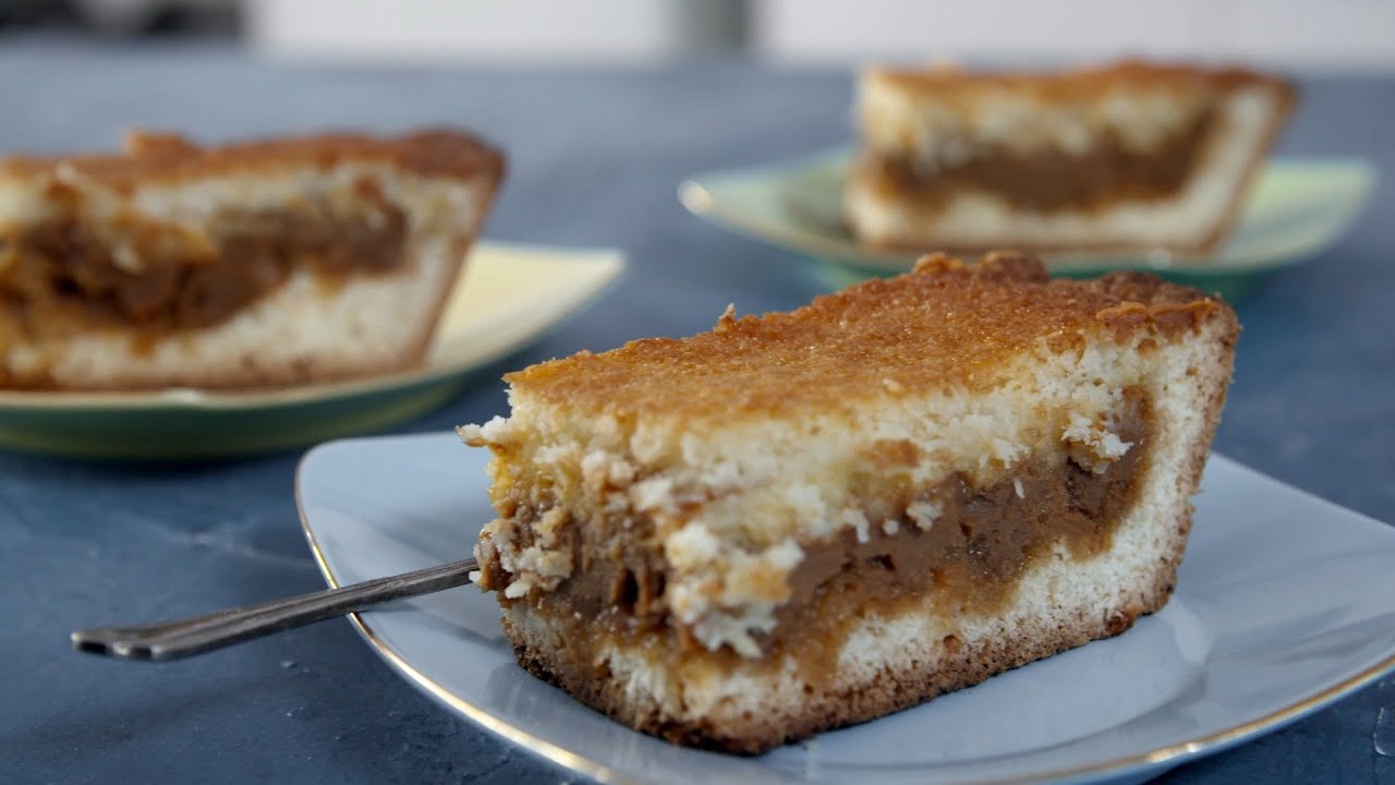 Make this Argentine classic Dulce de Leche Coconut Cake! YouTube