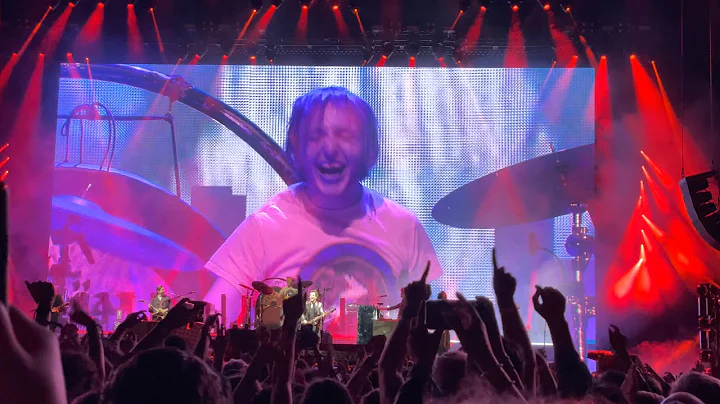 The Killers brings fan on stage to play the drums for For Reasons Unknown at Firefly Festival 2021