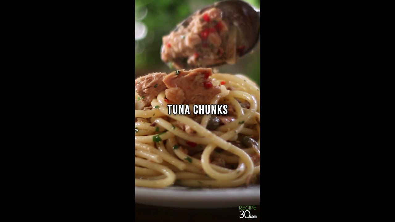 #Shorts 15 minute Garlic and Chili Tuna Pasta - Bucatini al Tonno