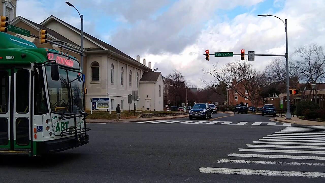 35-LFW Arlington Transit Departing Ballston-MU [42]