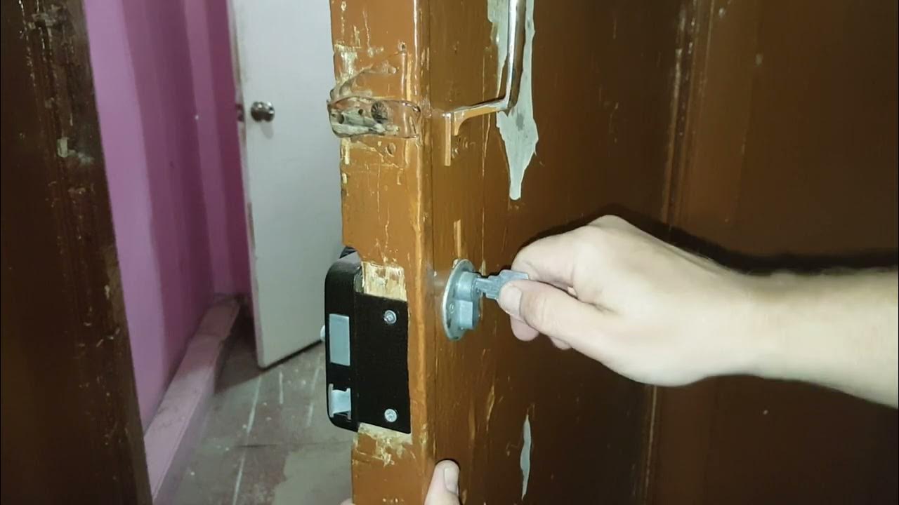 Лайфхак как просто открыть замок гаечным ключом - YouTube