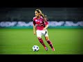 Louisa Necib - Poetry in Motion