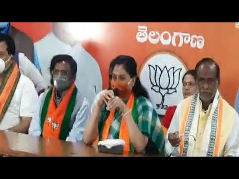 Tollywood Actress Vijayashanthi in Hyderabad Brief the Media After She Joins BJP