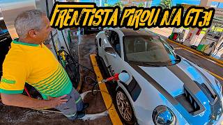 QUASE FALI ENCHENDO O TANQUE DA PORSCHE GT3 RS!! GASOLINA MAIS CARA DO BRASIL
