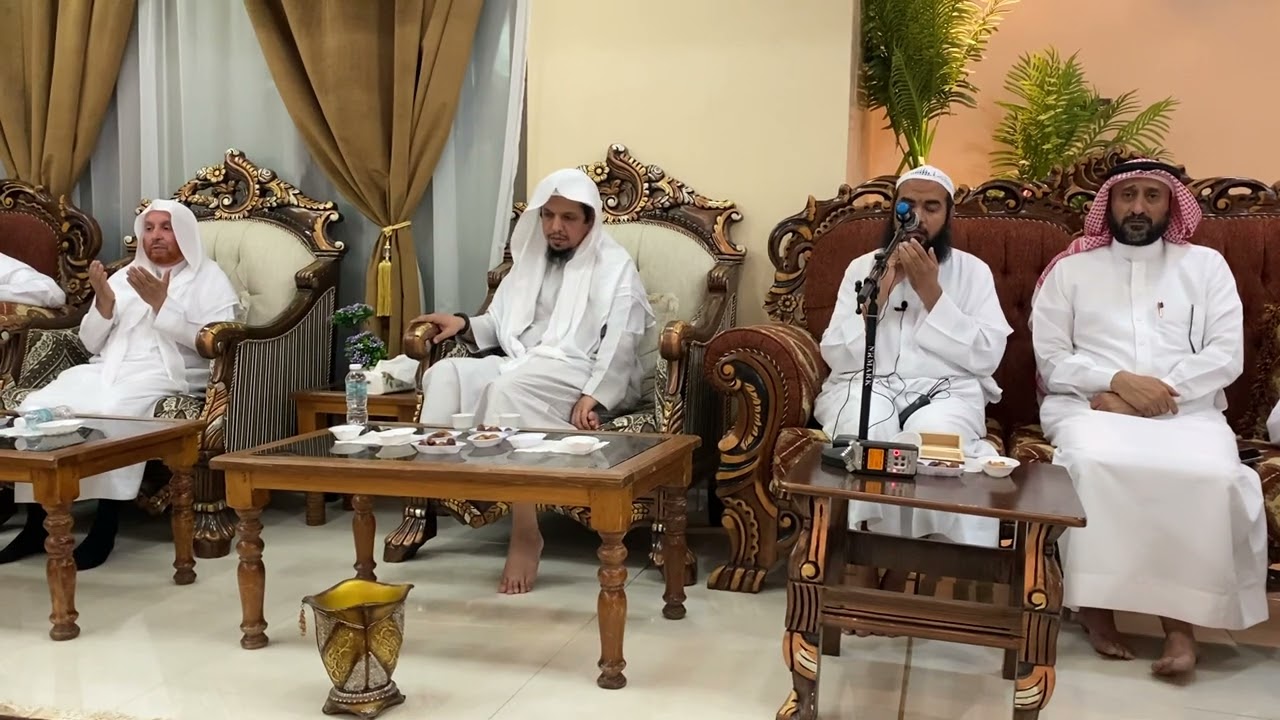 دعاء الشيخ عبدالله محمد بافضل في ديوانيه د صالح بافضل