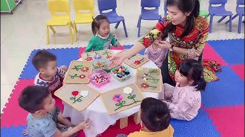 Hoạt động trải nghiệm: Làm tranh tặng bà, tặng mẹ nhân ngày 20/10 của các bé Lớp 3C3