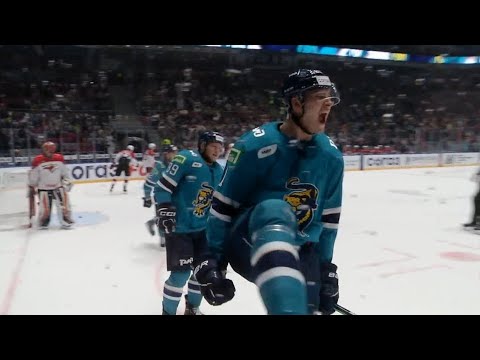 Отличный гол Попугаева / Popugayev dekes to score a beaut