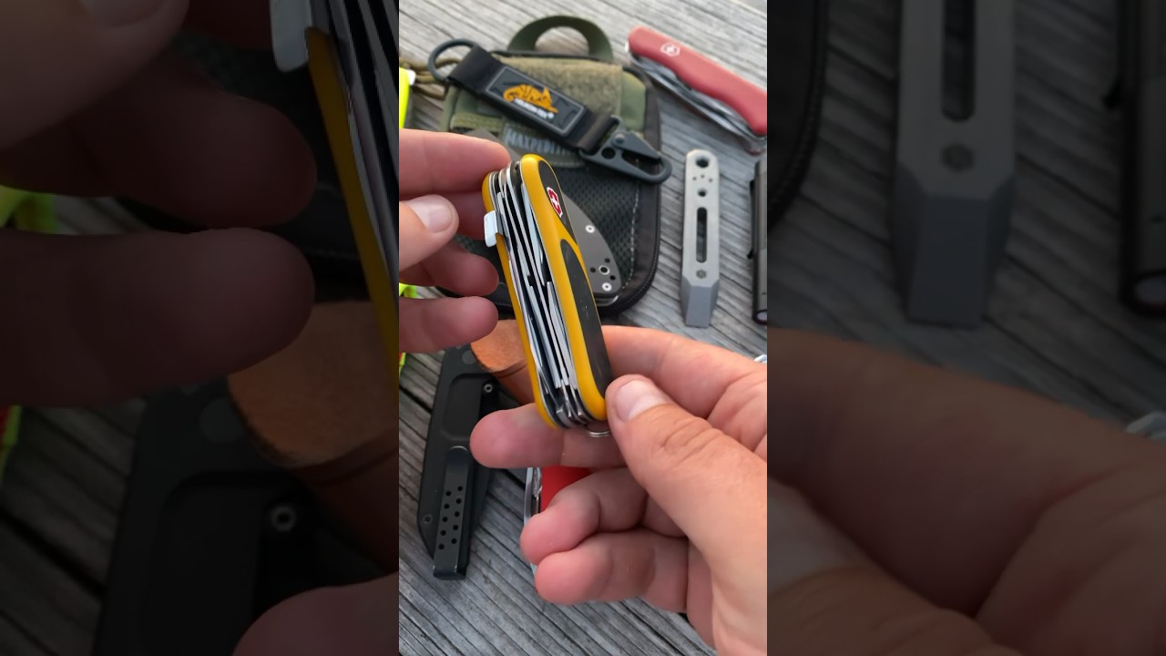 Everydaycarry pocket check 😁 EDC lifestyle 