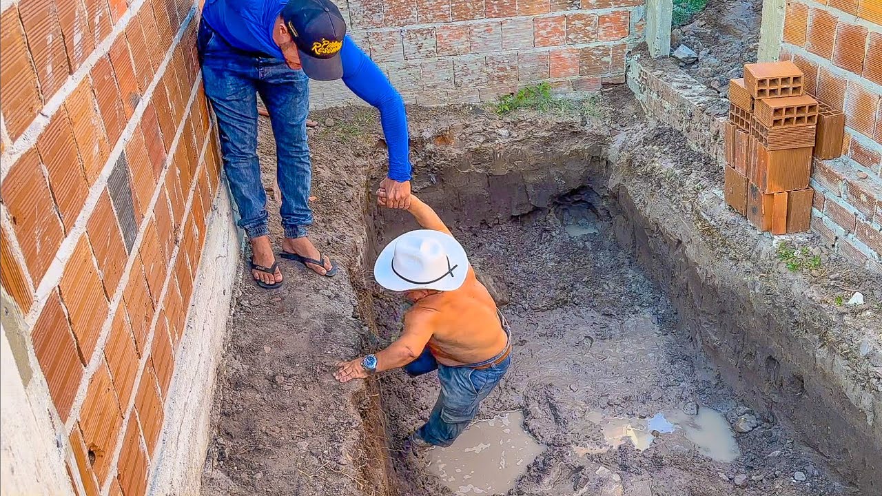 PILILIU CAI FEIO NO BURACO DA CISTERNA | PILILIU DA RESENHA
