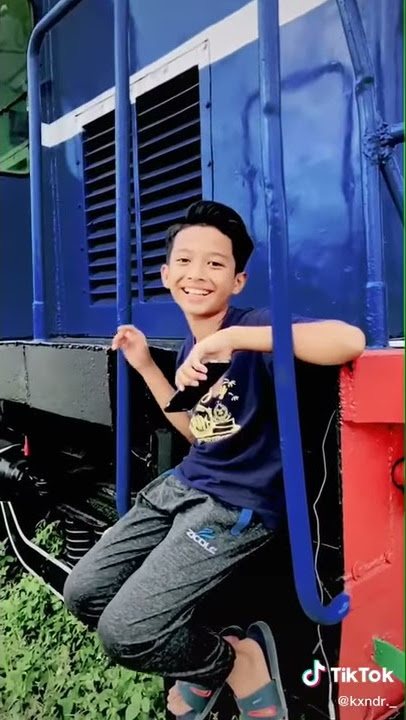 tik tok slowmo iskandar/kxndr._
