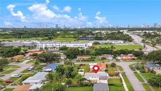 1271 NE 206th St, Miami, FL Presented by Rosie Zachritz.