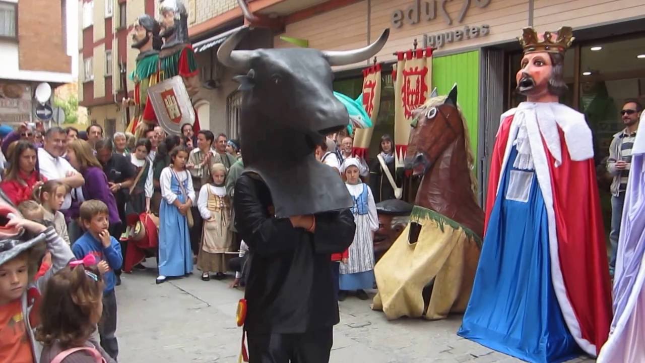 VII Día del cabezudo en Aranda de Duero 2016.