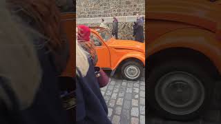 Travelling with style in Paris! #paris #citroen #historiccars #2cv
