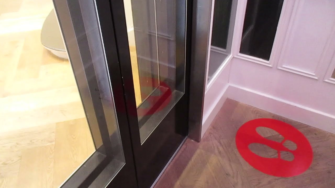 Amsterdam, H & M Kalverstraat 183 (2)