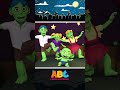 Cinco zombis divertidos saltando en la cama #shorts #cancionesinfantiles