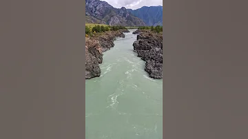 Какая глубина реки Катунь на Алтае?