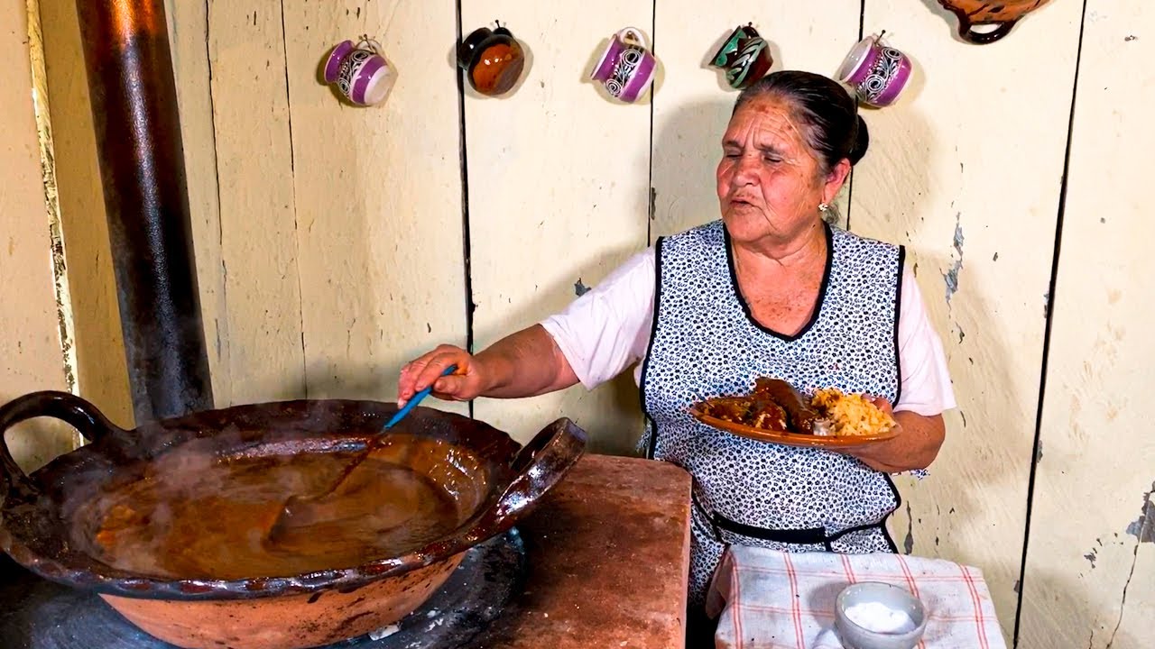 Mole de Guajolote o Coruco y Remedio para el Estomago De Mi Rancho A Tu Cocina