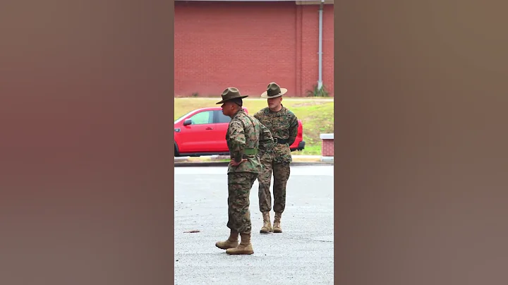 21 sec drill. amazing #marines #marinecorps #usmc #military #army #militarybranch #cadence #usmilit