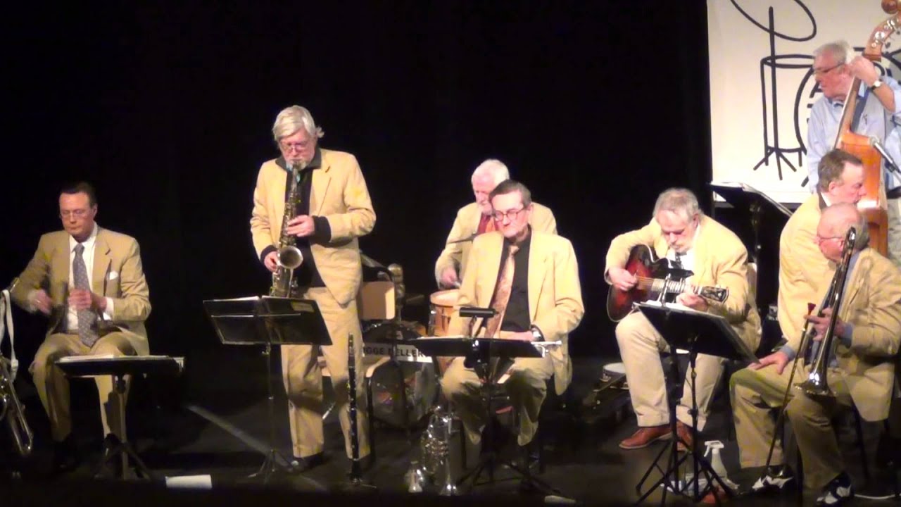 Bent Person Harlem Jazz Camels