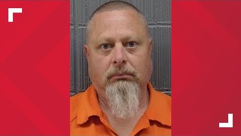 Judge issues gag order in Delphi murders case