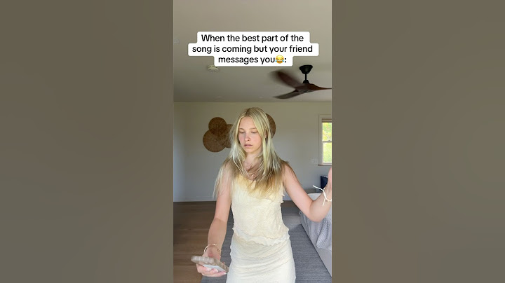 When the best part of the song is about to come😂#shorts #shortsfeed #adiaava #funny #relatable