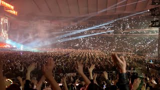 QUEEN + Adam Lambert - We Are The Champions - Audience - Tokyo 20240214