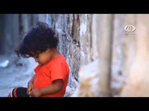 في المخيم الفنان التشكيلي فتحي غبن الكاتب يسري الغول